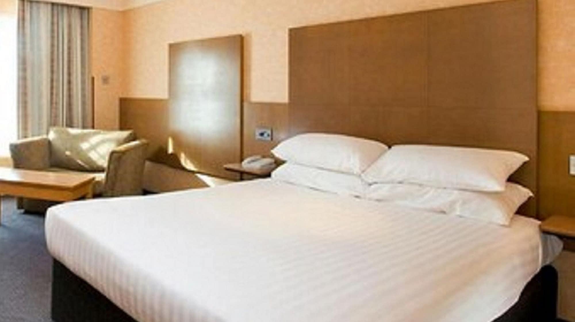 Hogs Back Hotel & Spa Nr Farnham Farnham  Ngoại thất bức ảnh